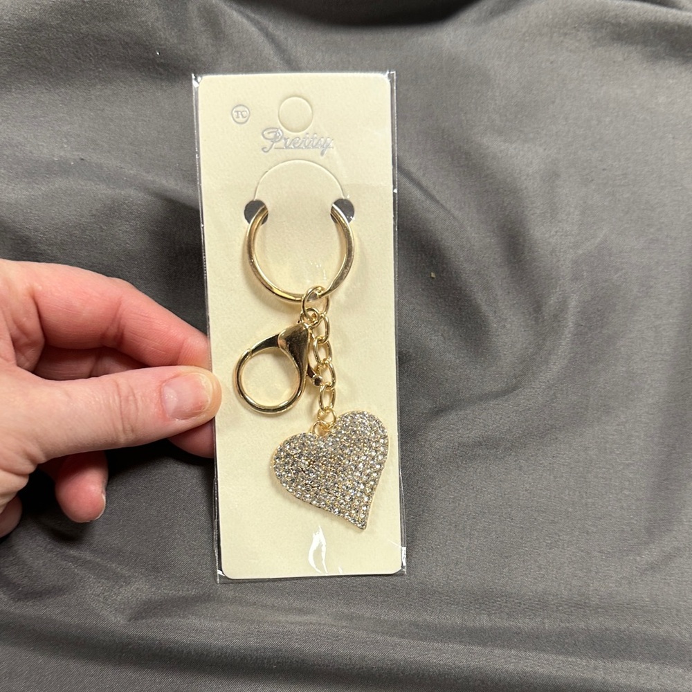 ePretty Sparkling Gold Heart Key Holder